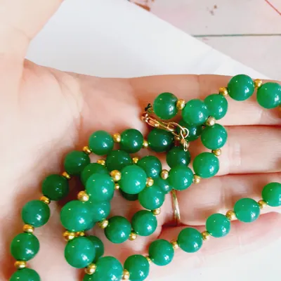 Colier de perles jade